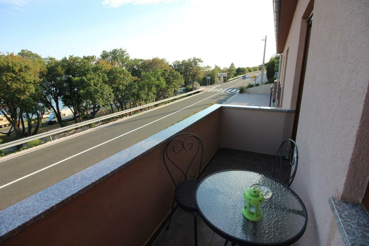 Apartmani Irena Novi Vinodolski Exterior photo