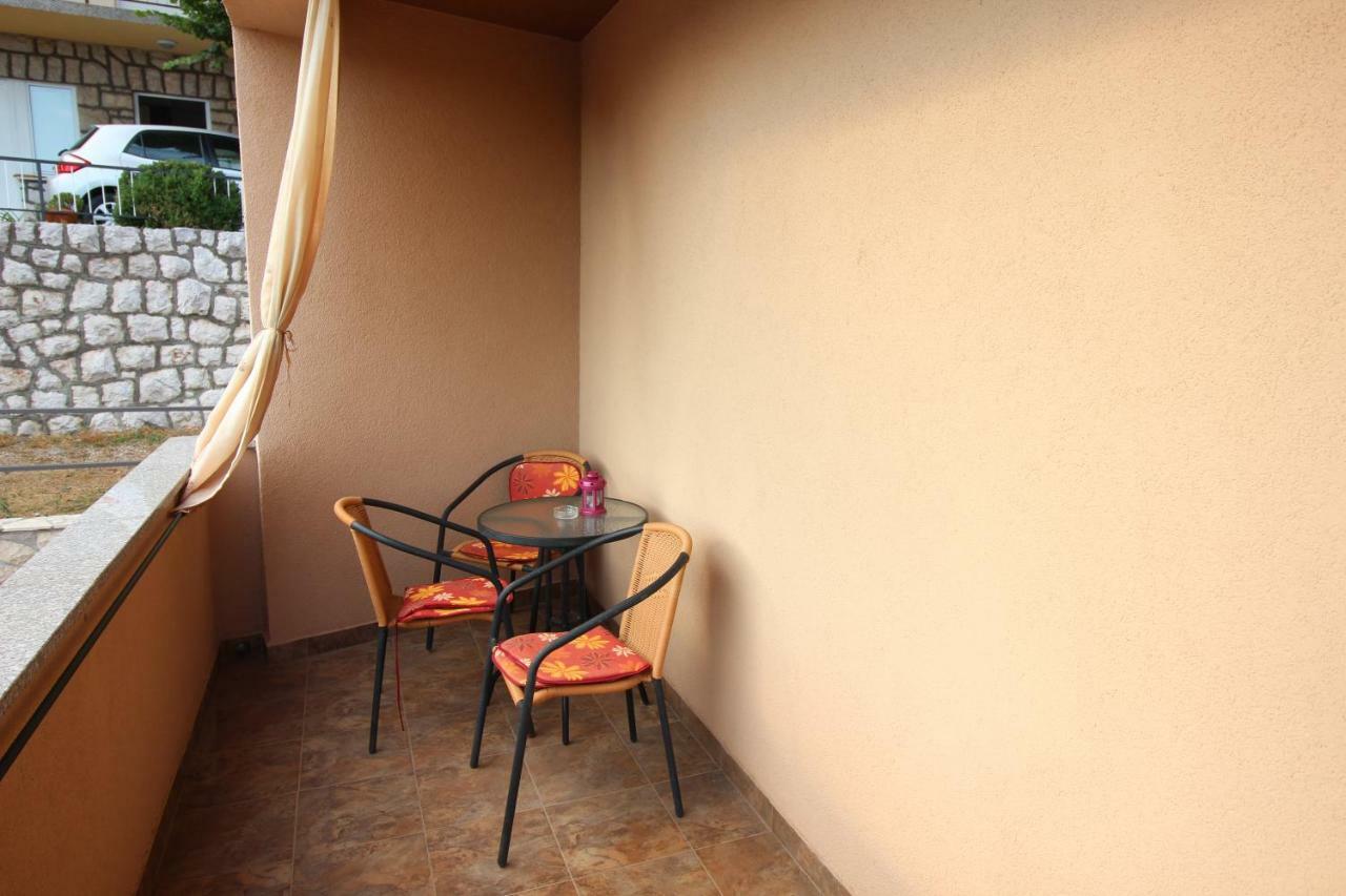 Apartmani Irena Novi Vinodolski Exterior photo